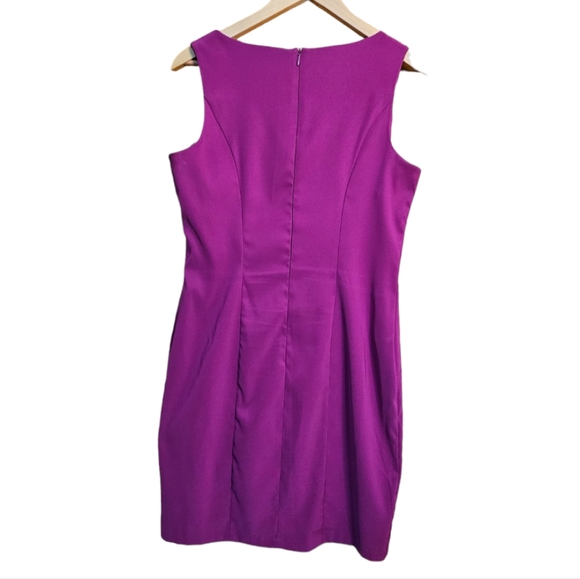 Alyx Limited Dress, Fucia, sz. 10. Midi, sleeveless, round neck. Zipper in back. - Picture 8 of 10